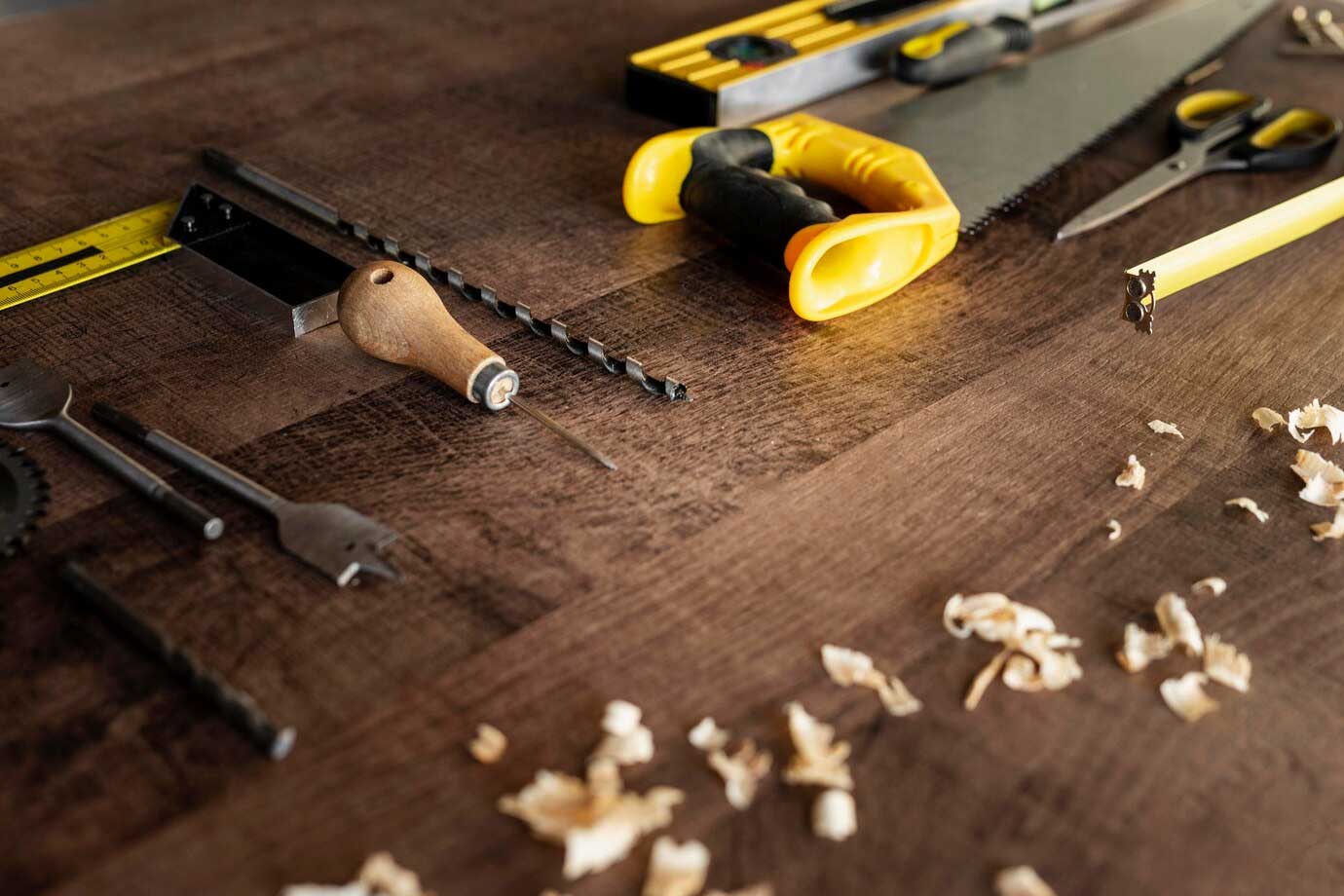 important-woodworking-tools-thumbnail